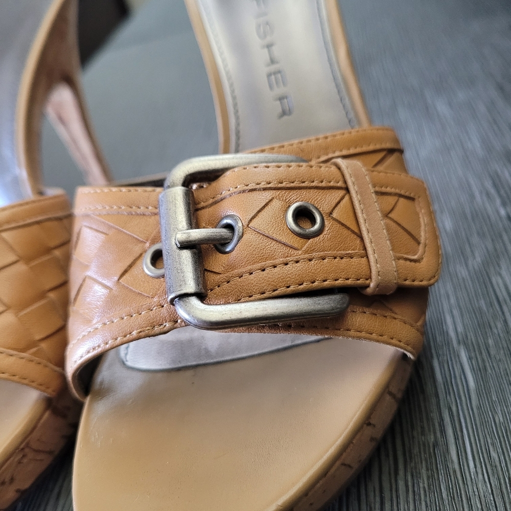 Marc Fisher | Leather Tan High Heel Cork Shoes W/ Buckle Macys - Picture 12 of 17